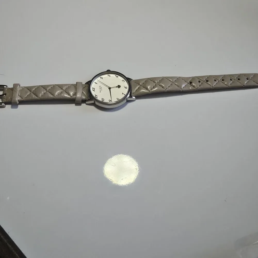 Kate Spade 1YRU0784 Silver Dial Leather Strap Women's Watch Needs New Battery